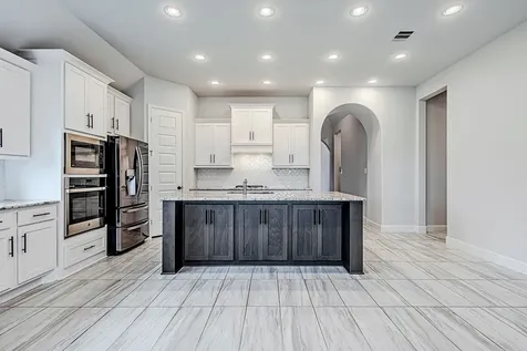 4002 Maple Glen Drive Fulshear TX 77441