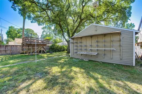 1550 Sue Barnett Drive Houston TX 77018