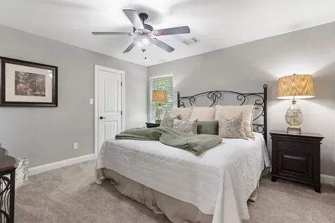 11527 Laurens Way Montgomery TX 77316