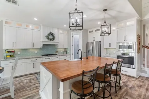 11527 Laurens Way Montgomery TX 77316