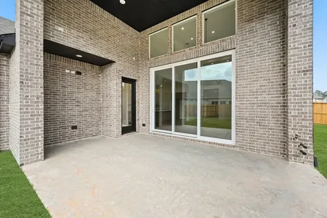 140 Silverbow Creek Way Conroe TX 77304