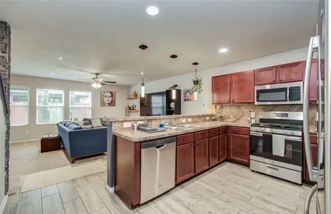 15614 S Early Dusk Circle Houston TX 77044