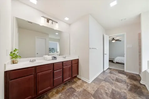 15614 S Early Dusk Circle Houston TX 77044