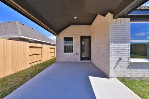 209 Cross Gable Lane Dayton TX 77535