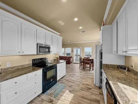 1219 Front Avenue Avenue Port Bolivar TX 77650