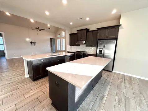5806 Pecos Court Manvel TX 77578
