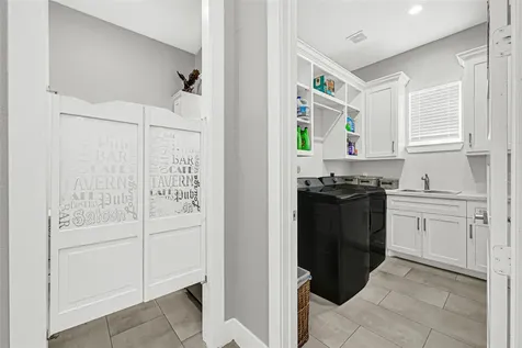 4821 1st Street Houston TX 77504