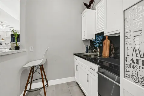 4821 1st Street Houston TX 77504
