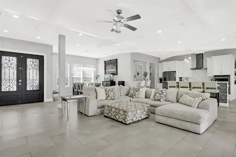 4821 1st Street Houston TX 77504