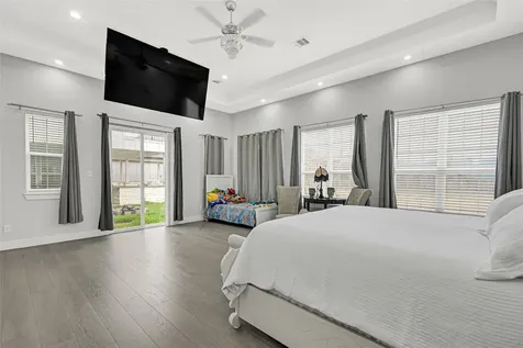 4821 1st Street Houston TX 77504