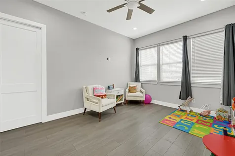 4821 1st Street Houston TX 77504