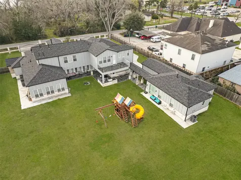 4821 1st Street Houston TX 77504
