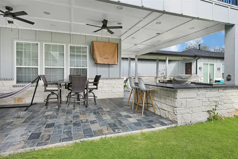 4821 1st Street Houston TX 77504