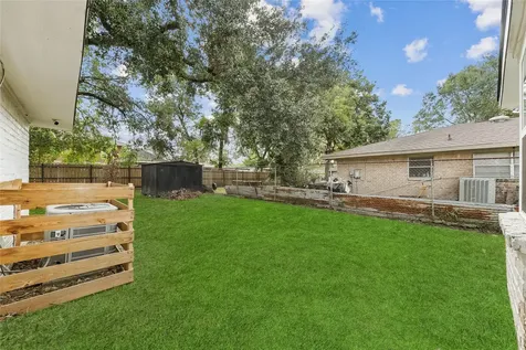 9618 Glenwood Forest Drive Houston TX 77078
