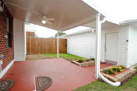 13831 Trumpetvine Street Houston TX 77083