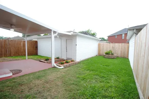 13831 Trumpetvine Street Houston TX 77083