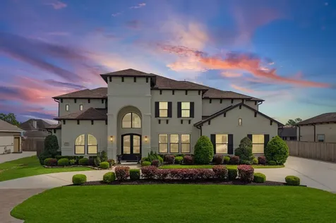 3 Dominion Court Friendswood TX 77546