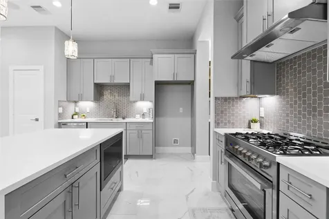 825 Paul Quinn Street C Houston TX 77091