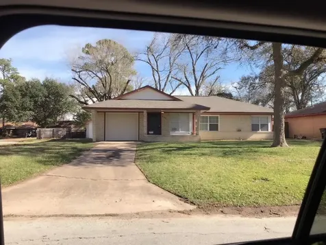 6001 Bretshire Drive Houston TX 77016