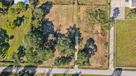 676 Evergreen Street Fresno TX 77545