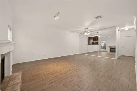 8097 El Mundo Street 8097 Houston TX 77054