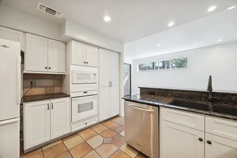 225 Litchfield Lane Houston TX 77024