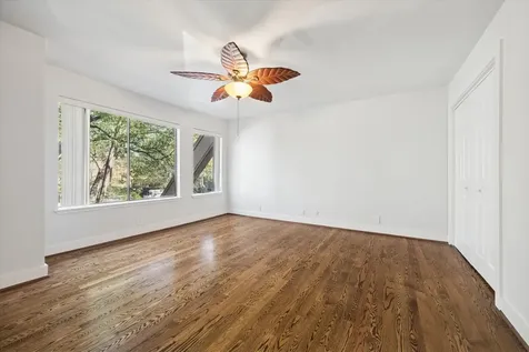 225 Litchfield Lane Houston TX 77024