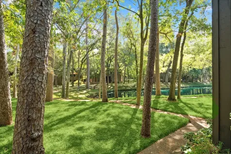 225 Litchfield Lane Houston TX 77024