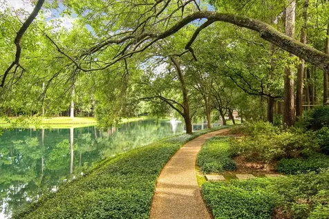 225 Litchfield Lane Houston TX 77024