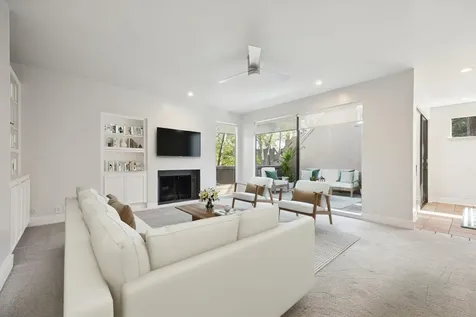 225 Litchfield Lane Houston TX 77024