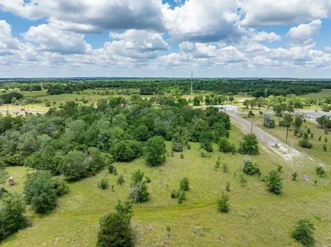 10677 Brushwood Cutoff Bedias TX 77831