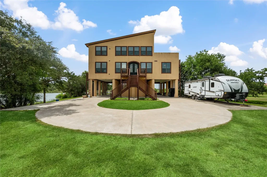 303 Winkler Street Baytown TX 77520