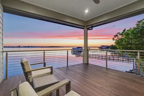 2002 Cove Park Drive Kemah TX 77565