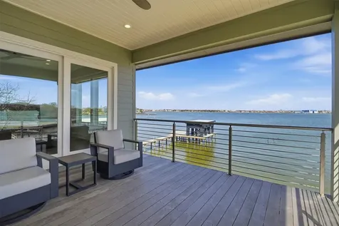 2002 Cove Park Drive Kemah TX 77565