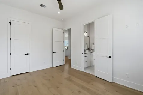 2002 Cove Park Drive Kemah TX 77565