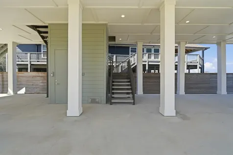 2002 Cove Park Drive Kemah TX 77565