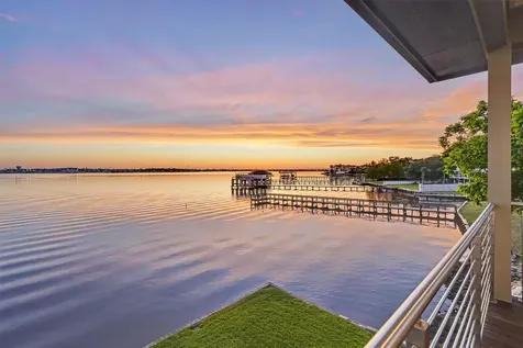 2002 Cove Park Drive Kemah TX 77565