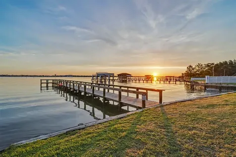 2002 Cove Park Drive Kemah TX 77565