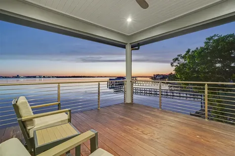 2002 Cove Park Drive Kemah TX 77565