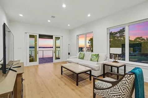 2002 Cove Park Drive Kemah TX 77565