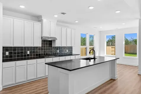 361 Covey Lane Sealy TX 77474