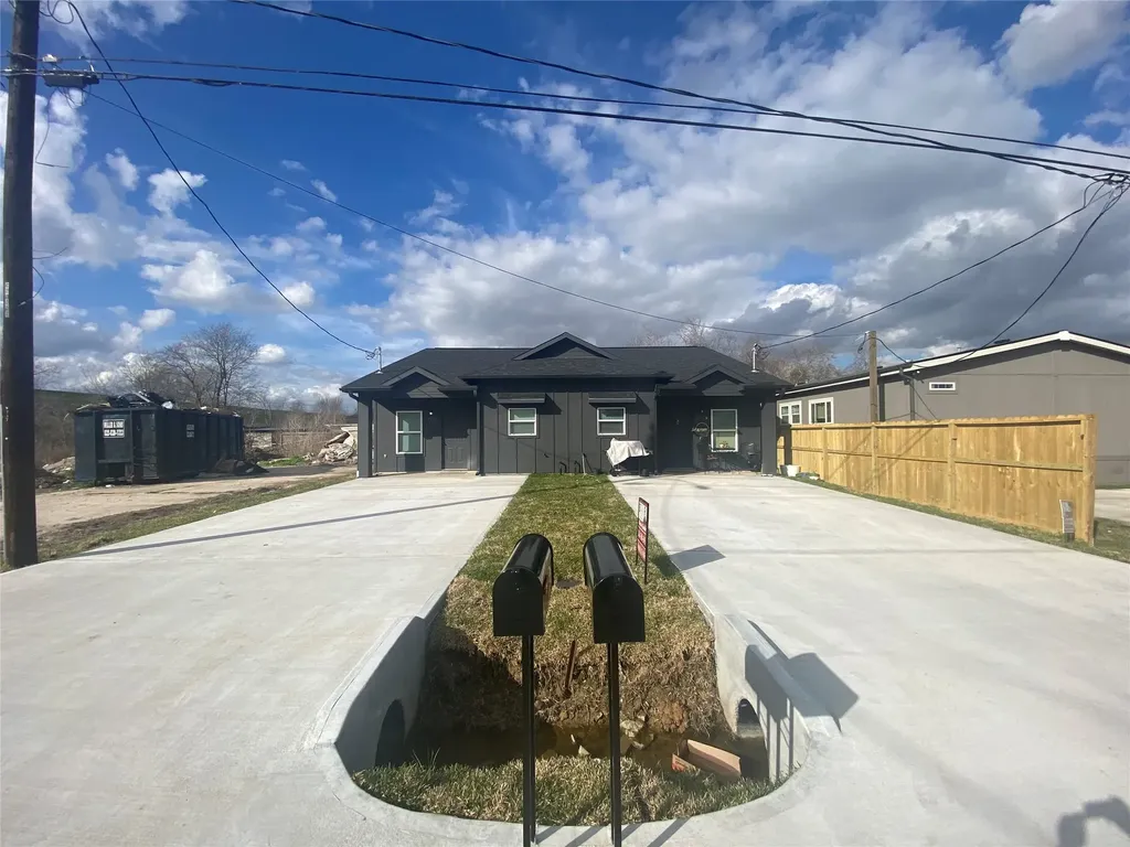 9719 Pelsey Street Houston TX 77029