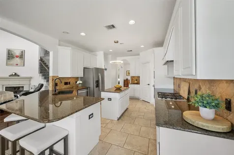 26 Verdin Place The Woodlands TX 77389