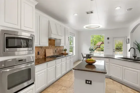 26 Verdin Place The Woodlands TX 77389