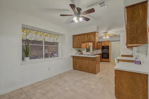 139 Spanish Moss Lane Lake Jackson TX 77566