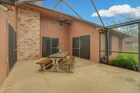 139 Spanish Moss Lane Lake Jackson TX 77566