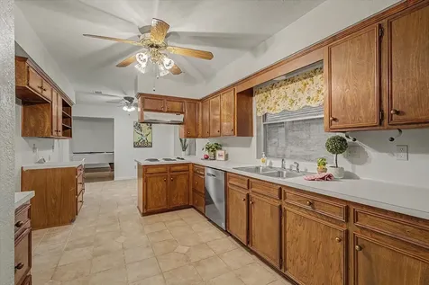 139 Spanish Moss Lane Lake Jackson TX 77566