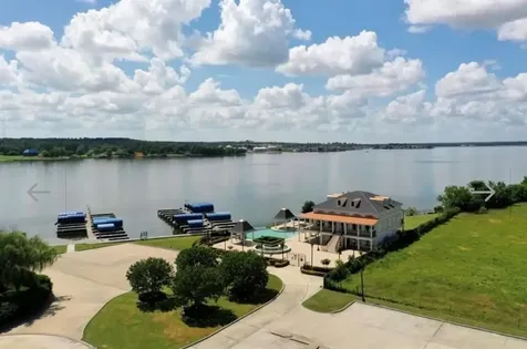 10923 Decatur Street Willis TX 77318