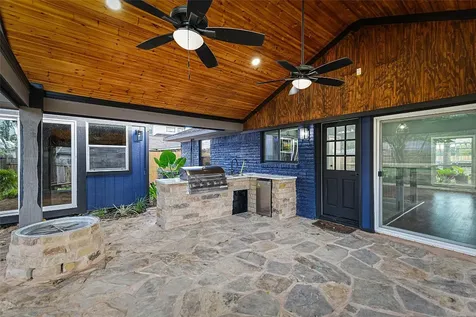 5402 Libbey Lane Houston TX 77092