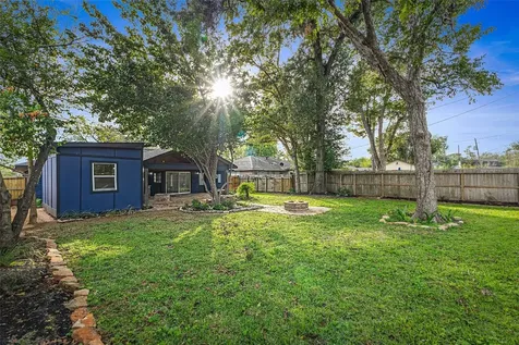 5402 Libbey Lane Houston TX 77092